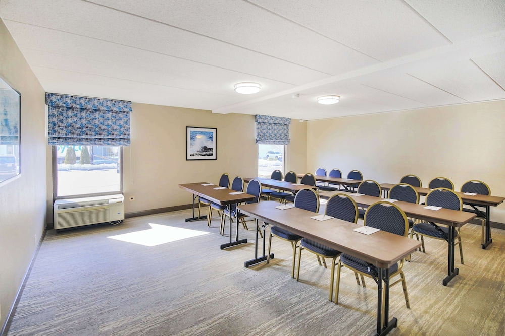 Hampton Inn Fall River Westport - photo 54