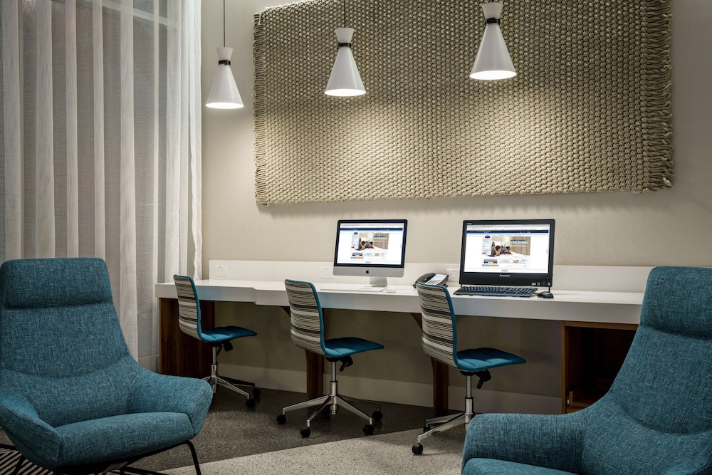 Hampton Inn & Suites Santa Monica - photo 49