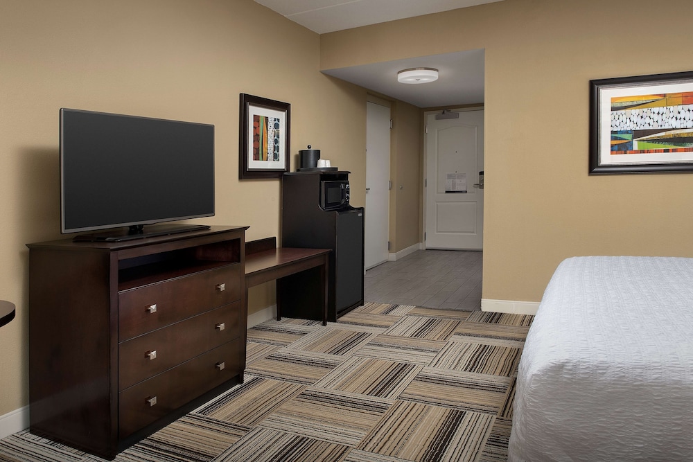 Hampton Inn Knoxville East - photo 6
