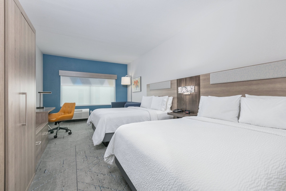Holiday Inn Express & Suites Dallas Plano North by IHG - photo 13