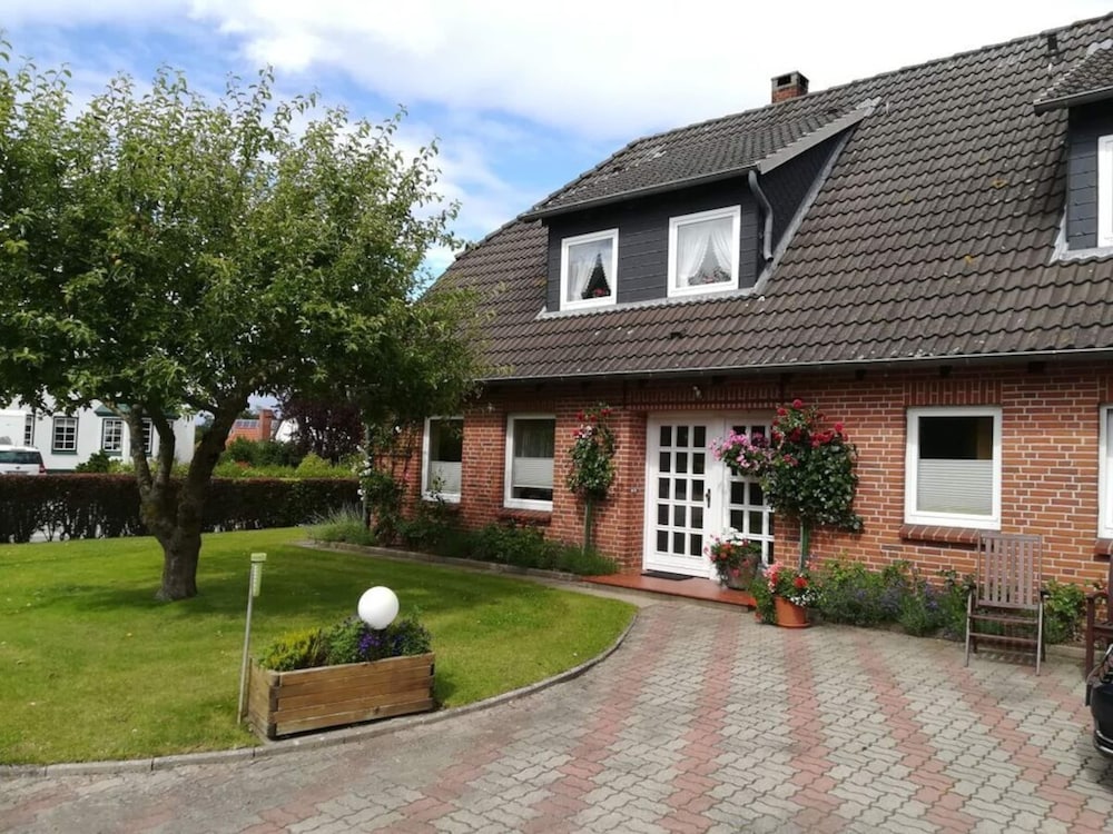 Jessen Modern Retreat — 4-Star Luxury Hotel in Gelting, Germany