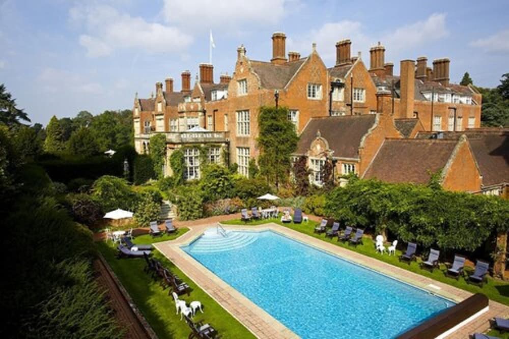 Tylney Hall Hotel - carbon neutral hotel in Hook