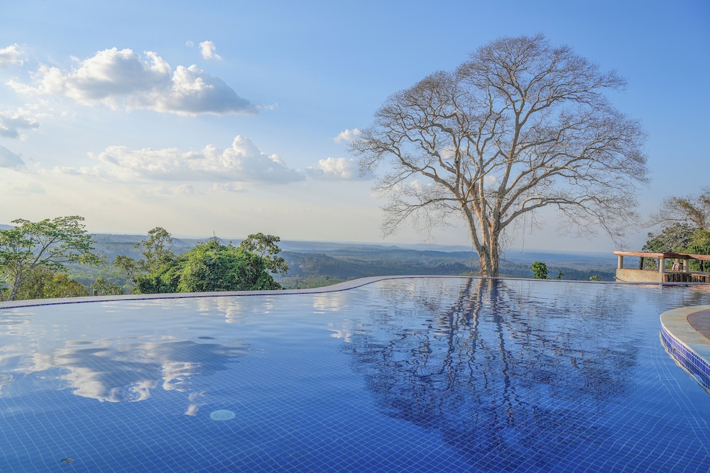 Pida Coffee Farm Lodge — 4-Star Luxury Hotel in Sen Monorom, Cambodia