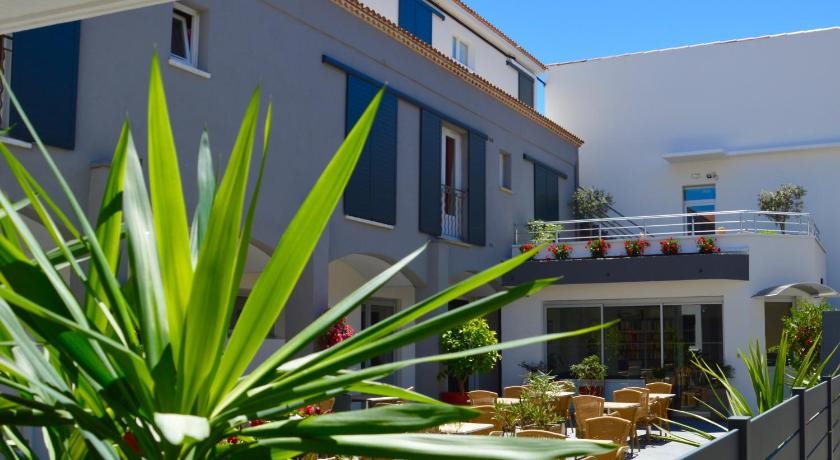 Hotel Les Acacias — hotel in Le Grau-Du-Roi