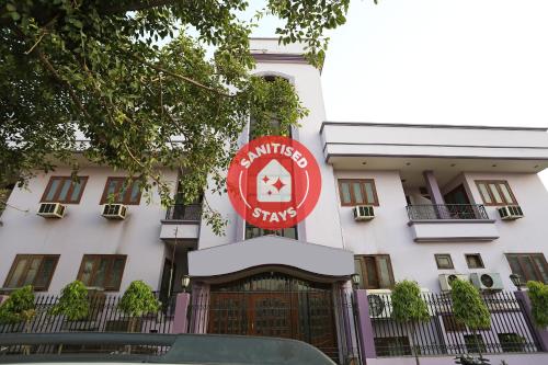 Oyo 15398 The Grand Avenue Hotel — Aligarh