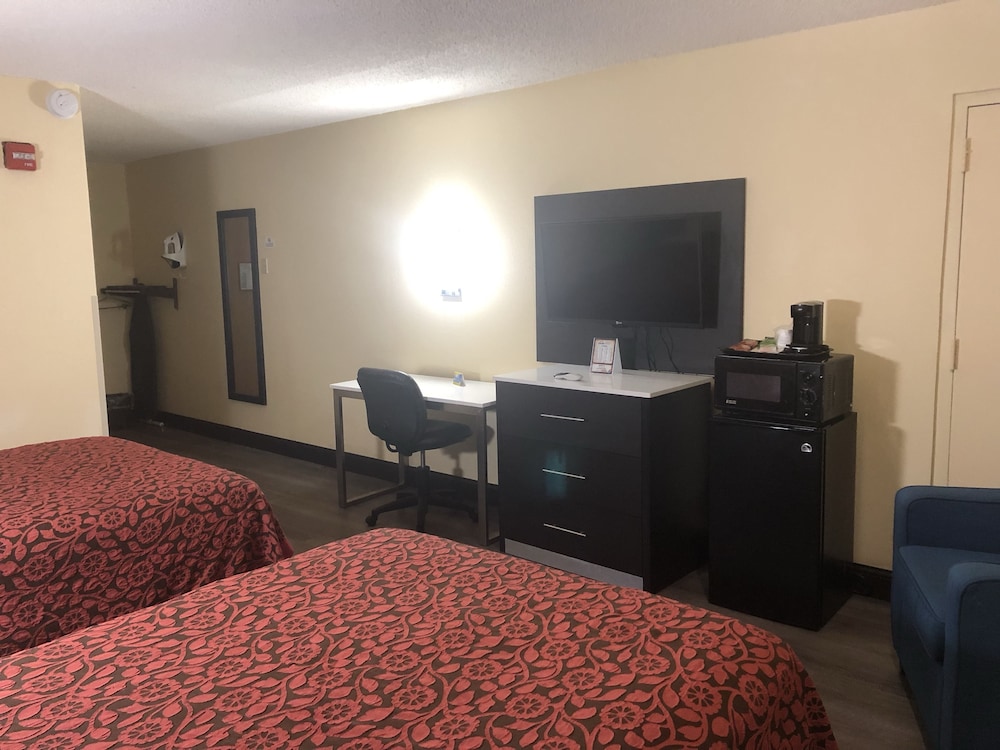 Days Inn by Wyndham Grove City Columbus South - photo 10