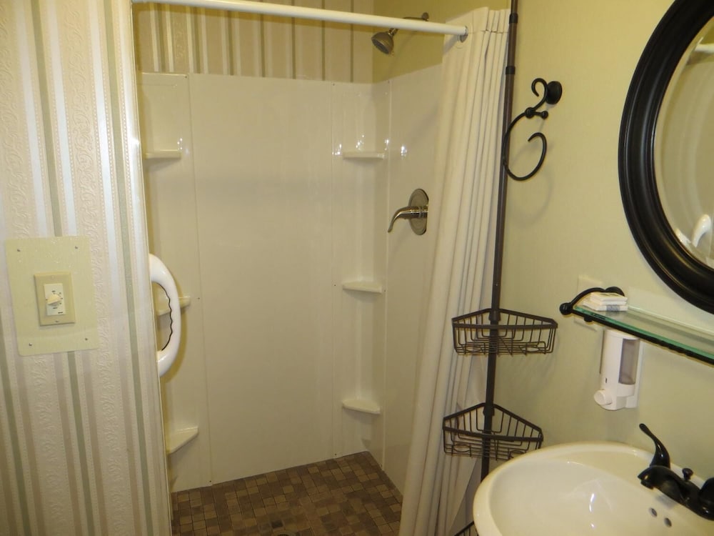 Cool Springs Inn - photo 24