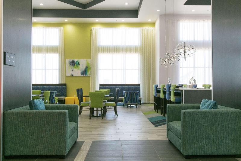 Hampton Inn & Suites Stroud - photo 11