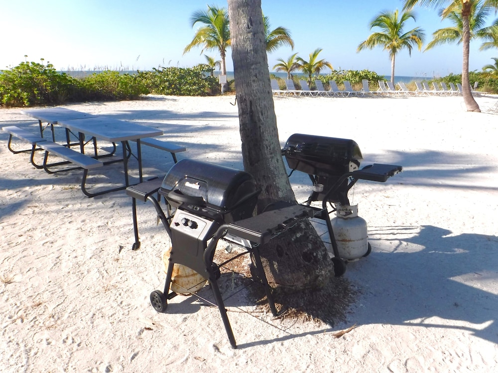 Waterside Inn on the Beach - photo 87