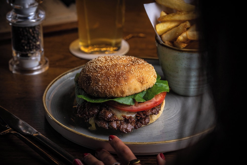 מזון ומשקאות