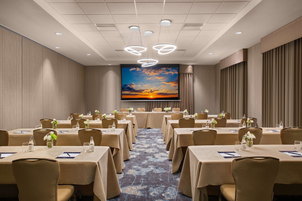 Hilton Garden Inn Lubbock - photo 36