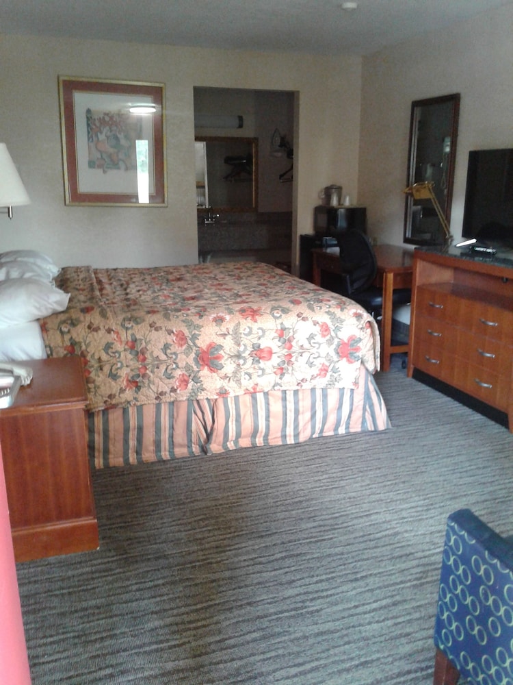 Budget Inn Express South Carolina - photo 5