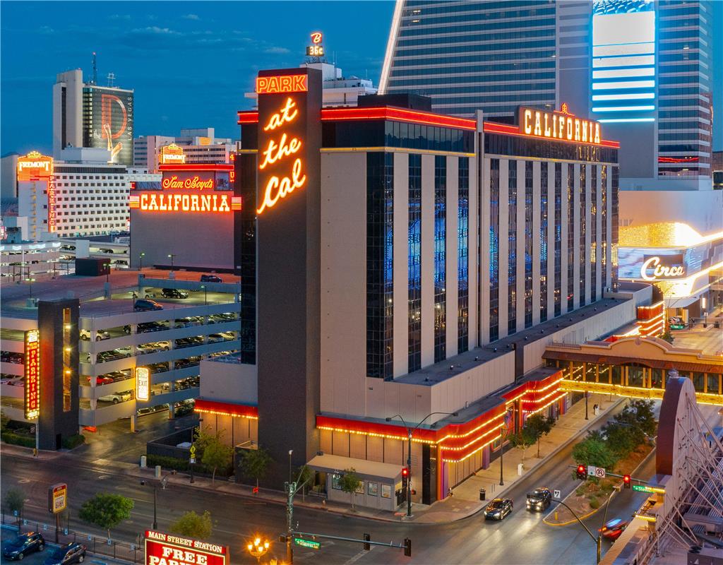 California Hotel and Casino - photo 3