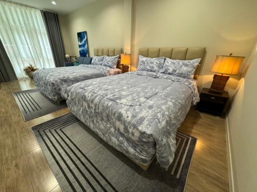 EM HOME Sukhumvit Bangkok near Terminal 21 EM District Malls BTS and MRT Lines