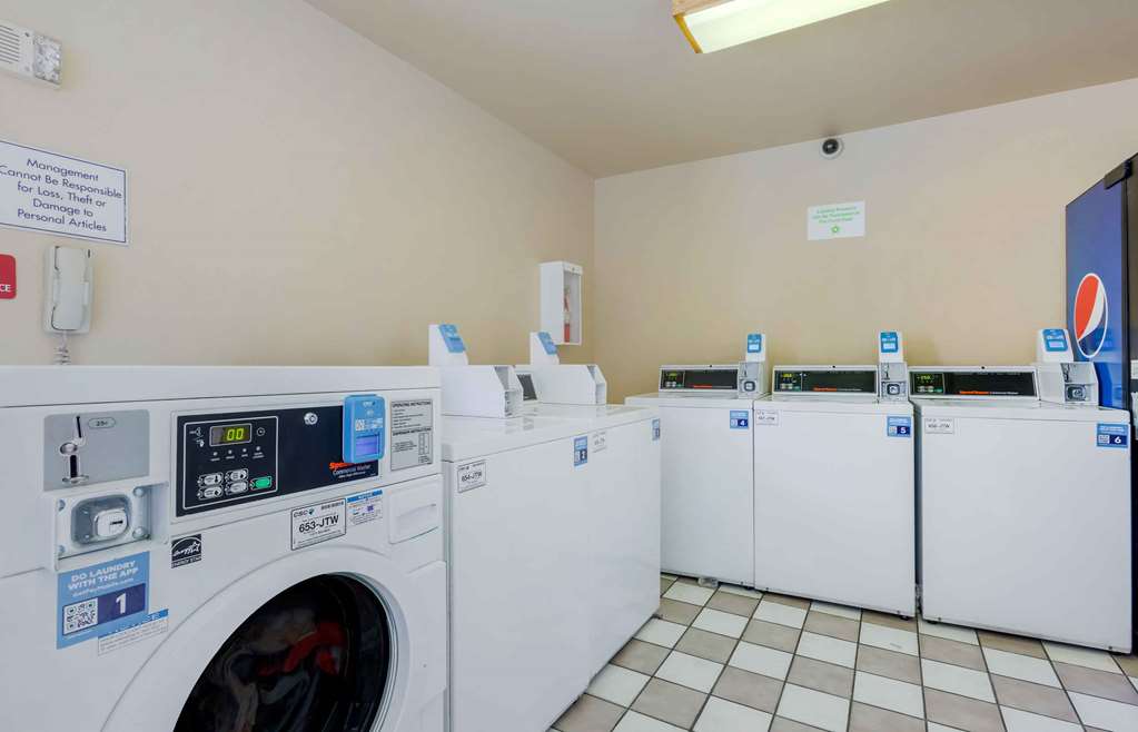 Extended Stay America Suites Phoenix Scottsdale Old Town - photo 35