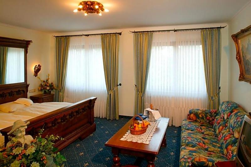 Landhotel Lohmann — Langenfeld — photo 3