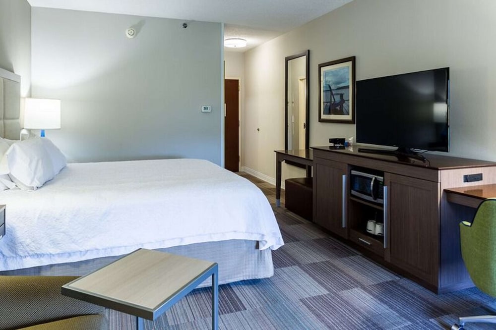 Hampton Inn Somerset - photo 35