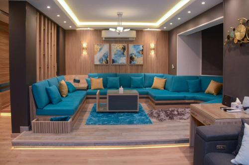 Luxury Nile Maadi Cairo Apartment — 4-Star Luxury Hotel in Cairo, Egypt