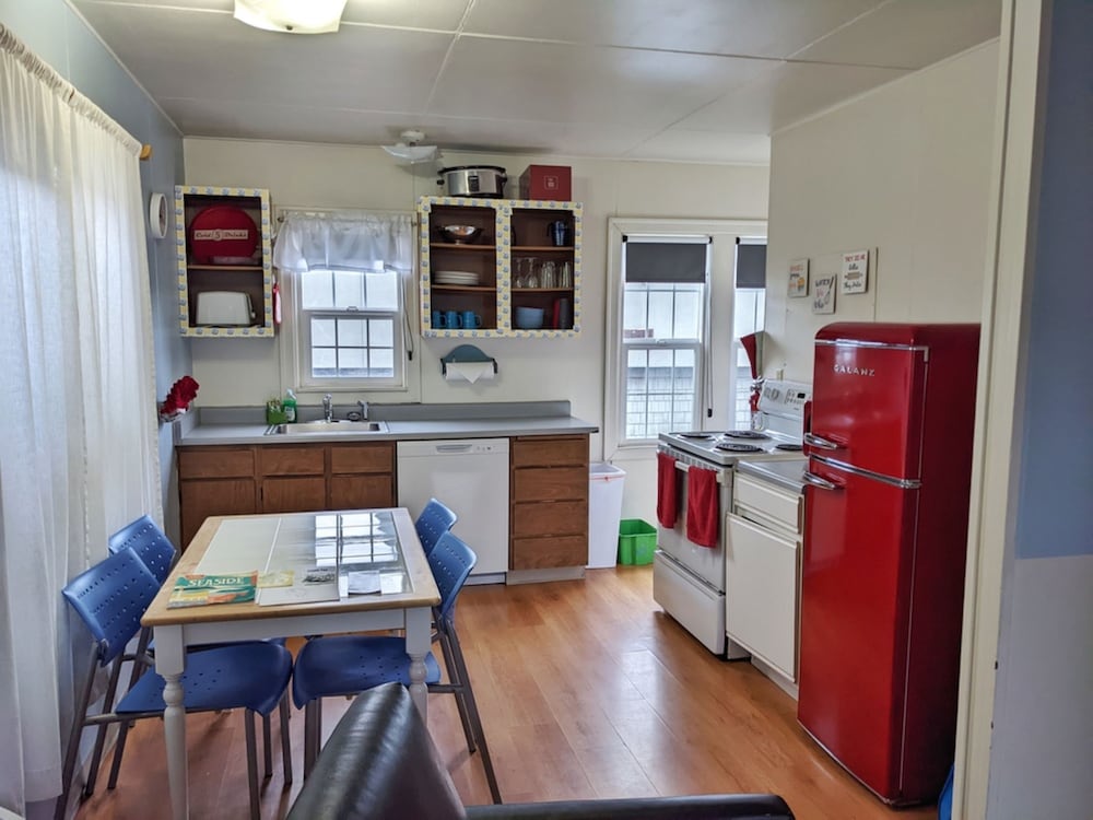 Hillcrest Inn - photo 38