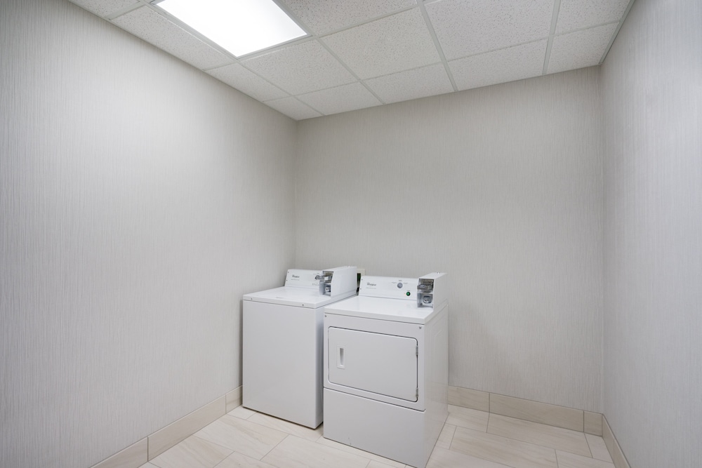 Holiday Inn Express Hotel & Suites Frankfort by IHG - photo 21