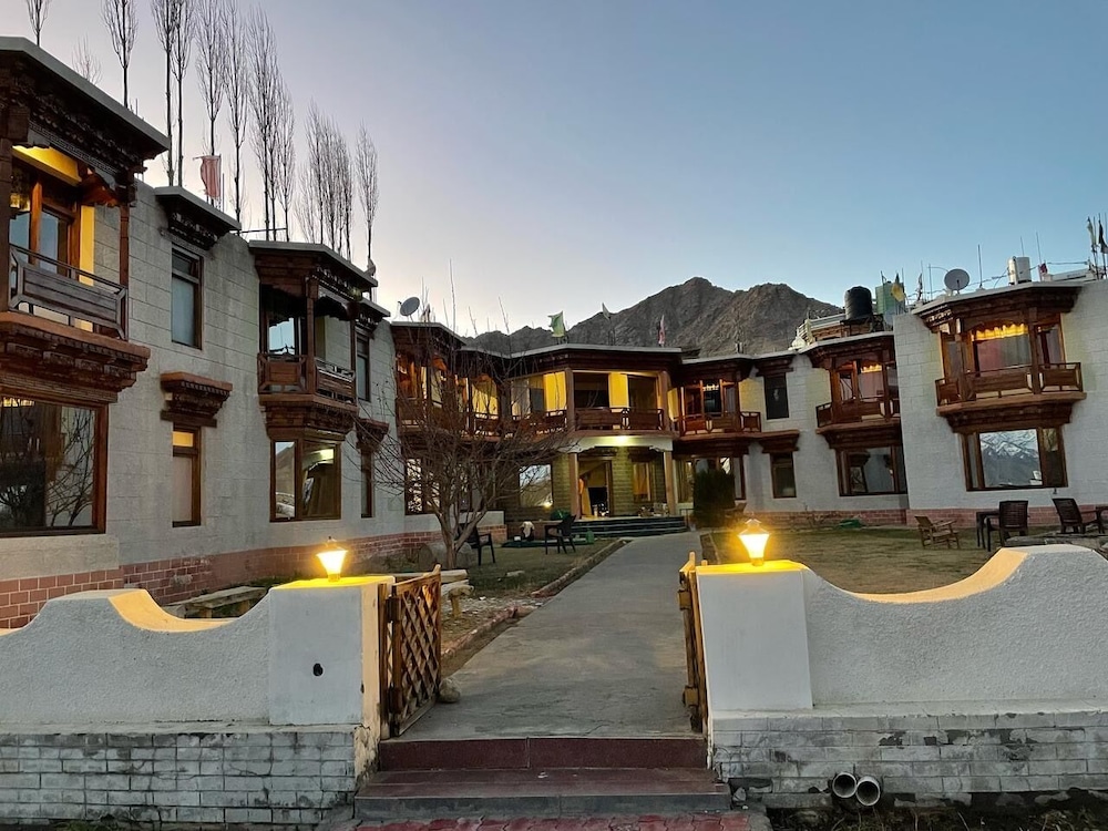 Mandalchan Hotel - last minute hotel in Leh