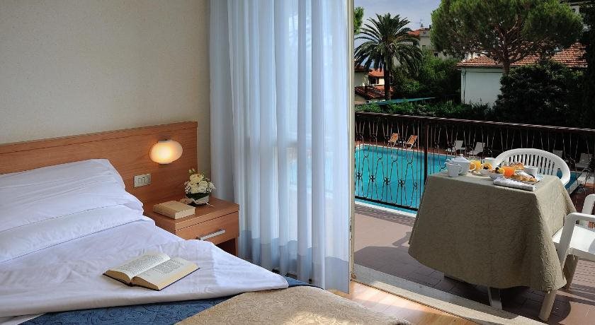 Hotel Raffy — Diano Marina