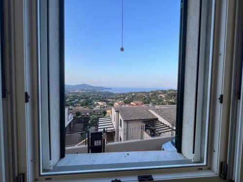 Casa vacanze Isola d' Elba Capoliveri La finestra nel blu — 4-Star Luxury Hotel in Capoliveri, Italy
