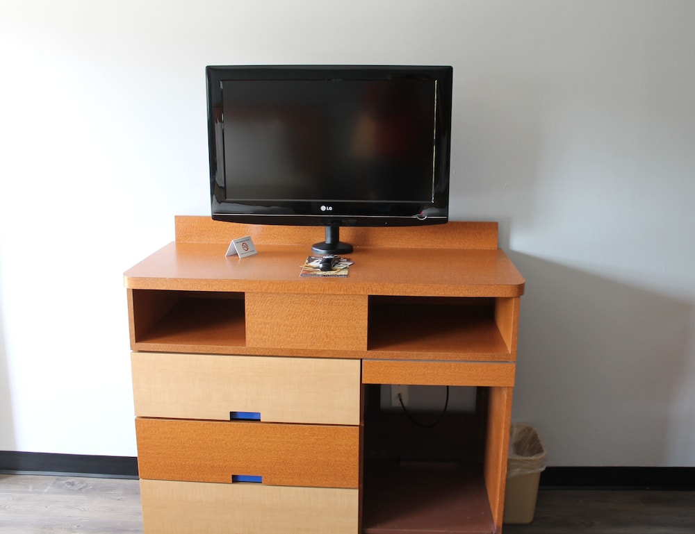 Budgetel Inn and Suites Atlanta Midtown - photo 4