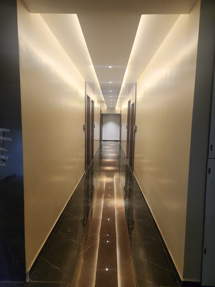 Hotel Golden Arc - last minute hotel in Pune
