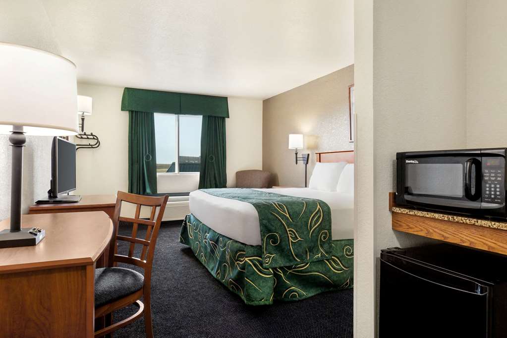 Travelodge by Wyndham North Platte - photo 16