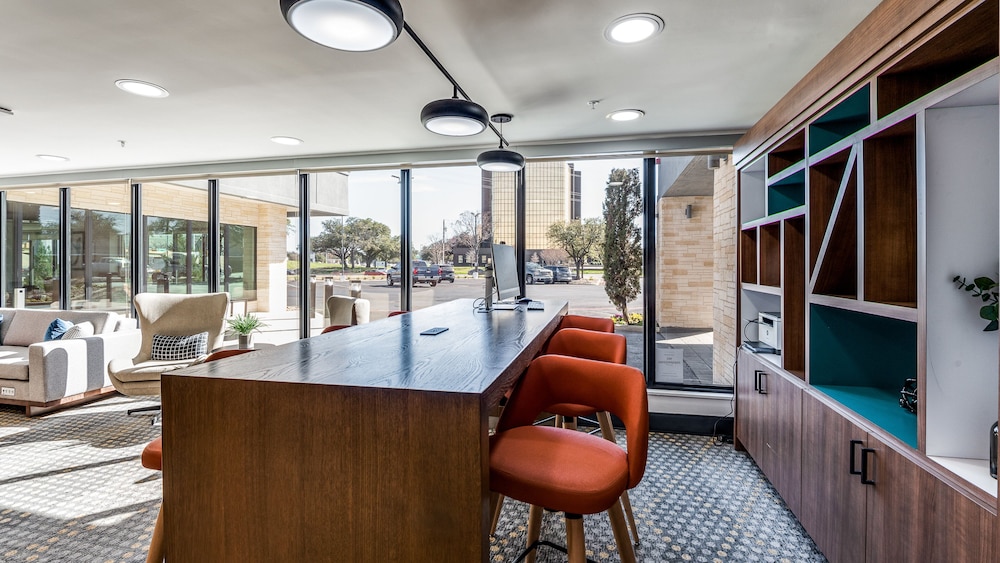 Staybridge Suites Dallas Market Ctr Love Field by IHG - photo 38