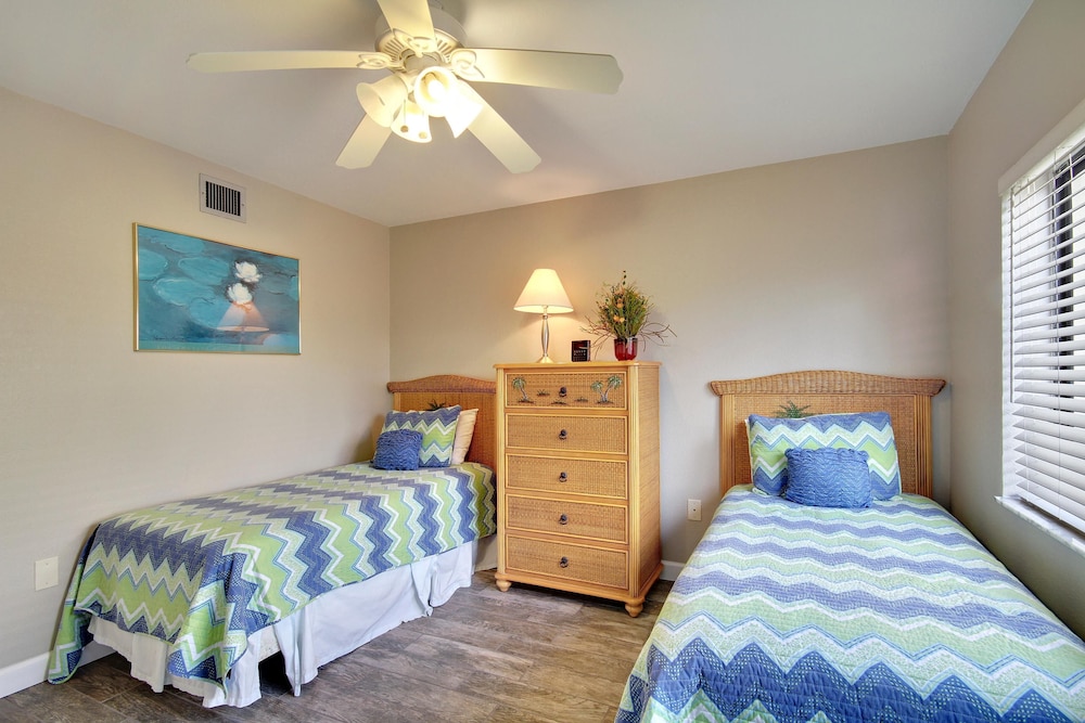 Land's End 8 306 Beach Front Premier - photo 4