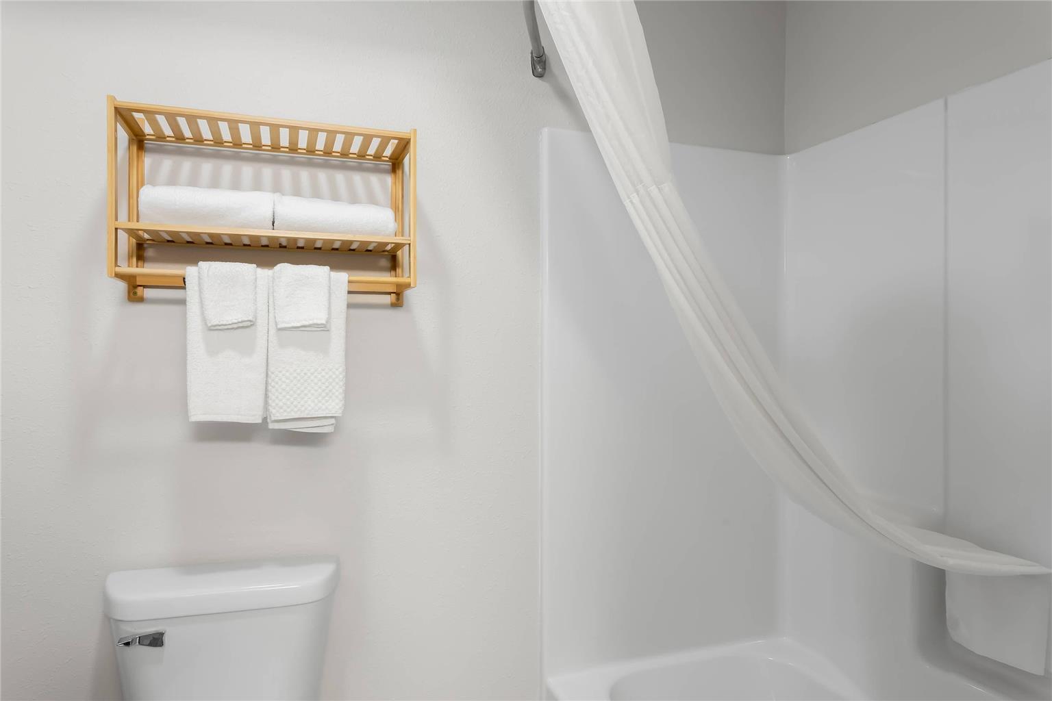Quality Inn & Suites Niles - photo 36