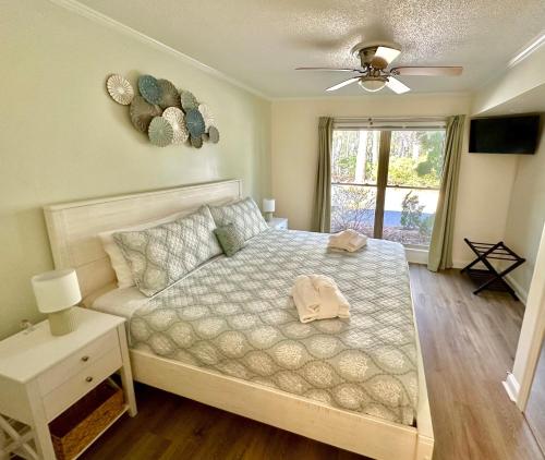 Cozy 1BD 5 Mins Walk to the Beach No Stairs — 4-Star Luxury Hotel in Hilton Head Island, United States