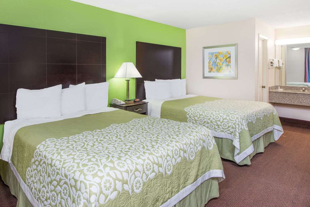 Days Inn by Wyndham Calvert City Paducah East - photo 9