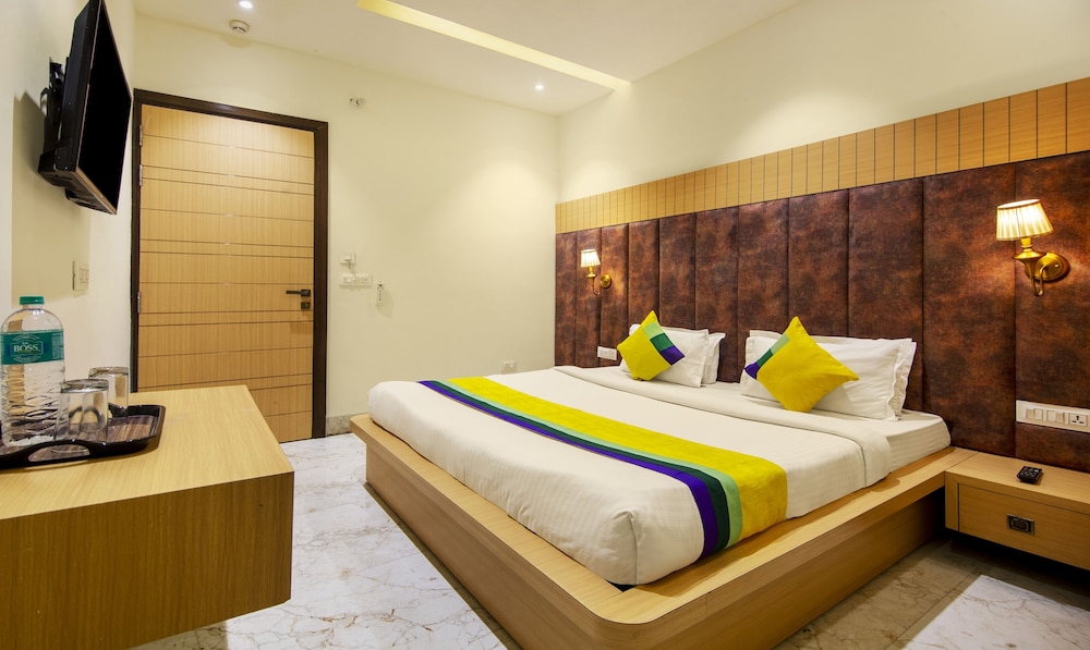 Itsy Hotels Sehdev Residency Near Golden Temple