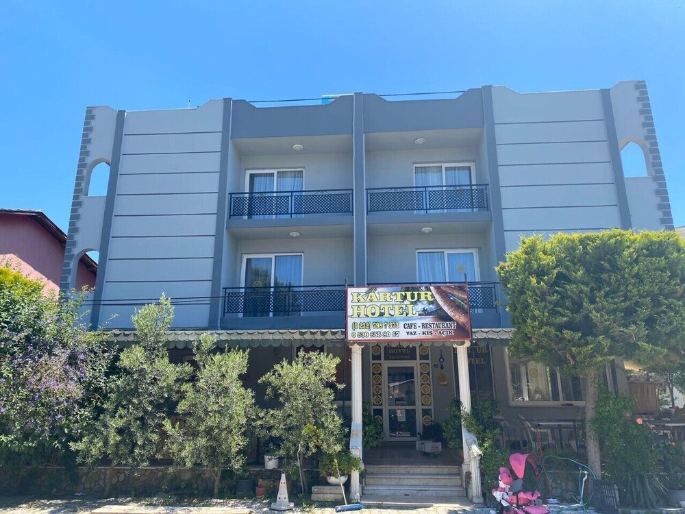 Kartur Hotel — Izmir