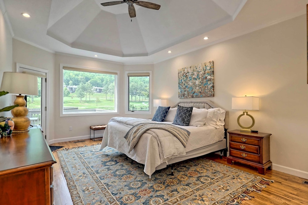 Chic Sky Valley Resort Home on Golf Course - photo 13