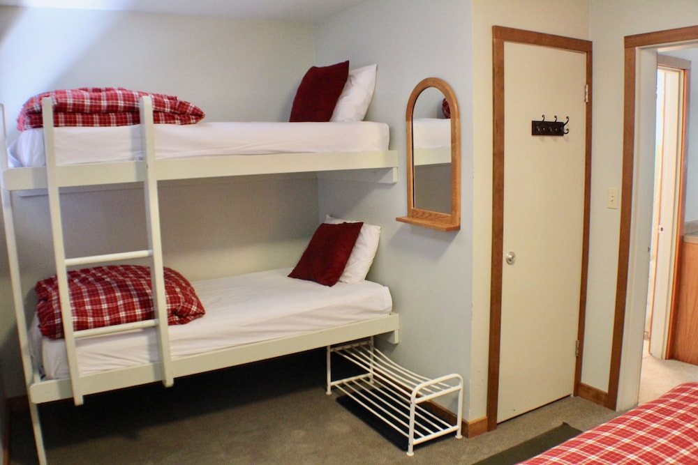 Crystal Chalets Condominiums at Crystal Mountain Ski Resort - photo 21