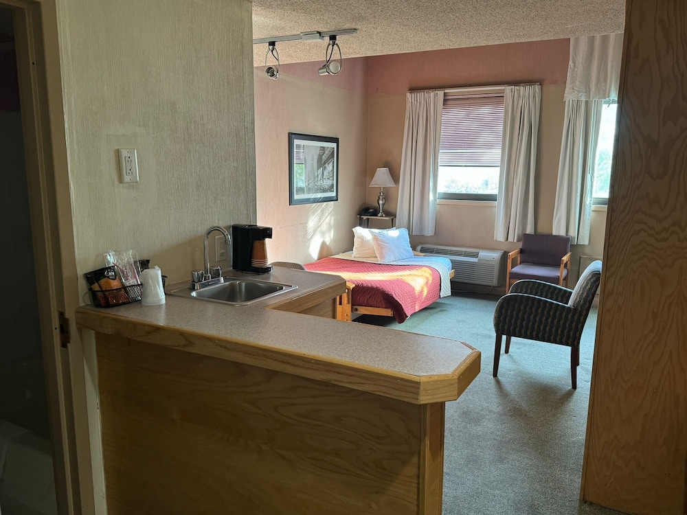 FairBridge Inn & Suites at West Point - photo 35