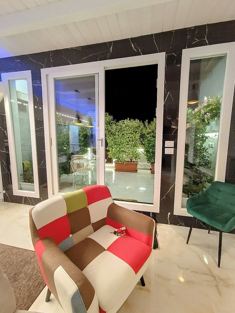 Blumoon - carbon neutral hotel in Andria