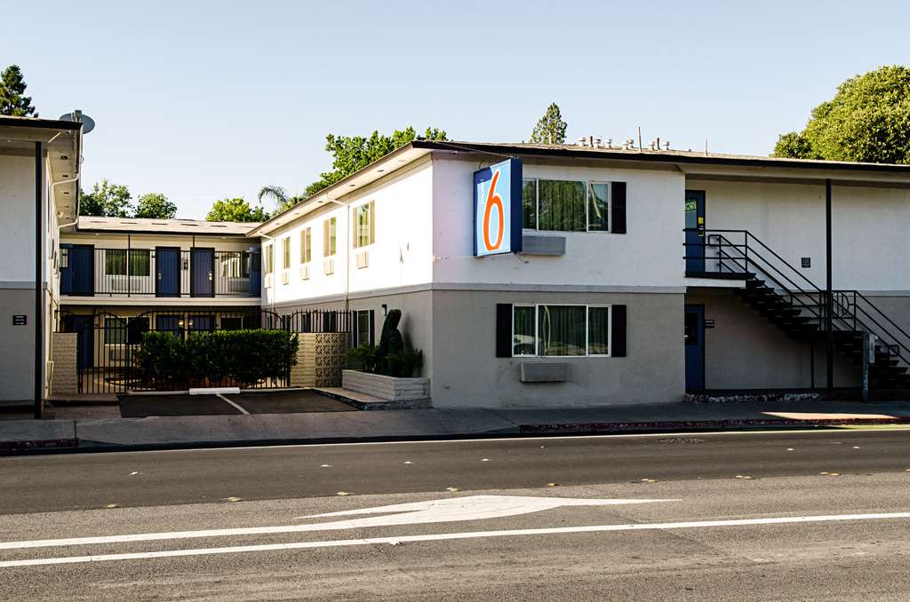 Motel 6 Modesto CA Downtown - photo 4