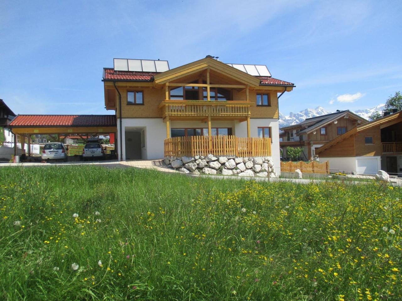 Penthousewohnung Mit Garten Sauna Pool — 4-Star Luxury Hotel in Maishofen, Austria
