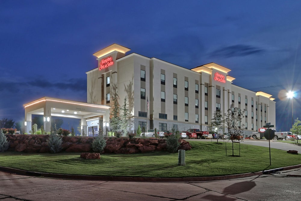 Hampton Inn & Suites Guthrie - photo 46