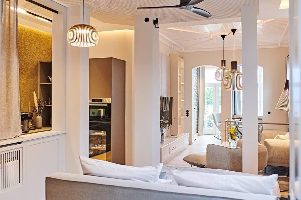 Goldmädchen 93 Beach Studio — 4-Star Luxury Hotel in Timmendorfer Strand, Germany