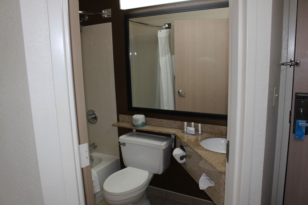 Fairfield Inn & Suites by Marriott Kansas City Liberty - photo 53