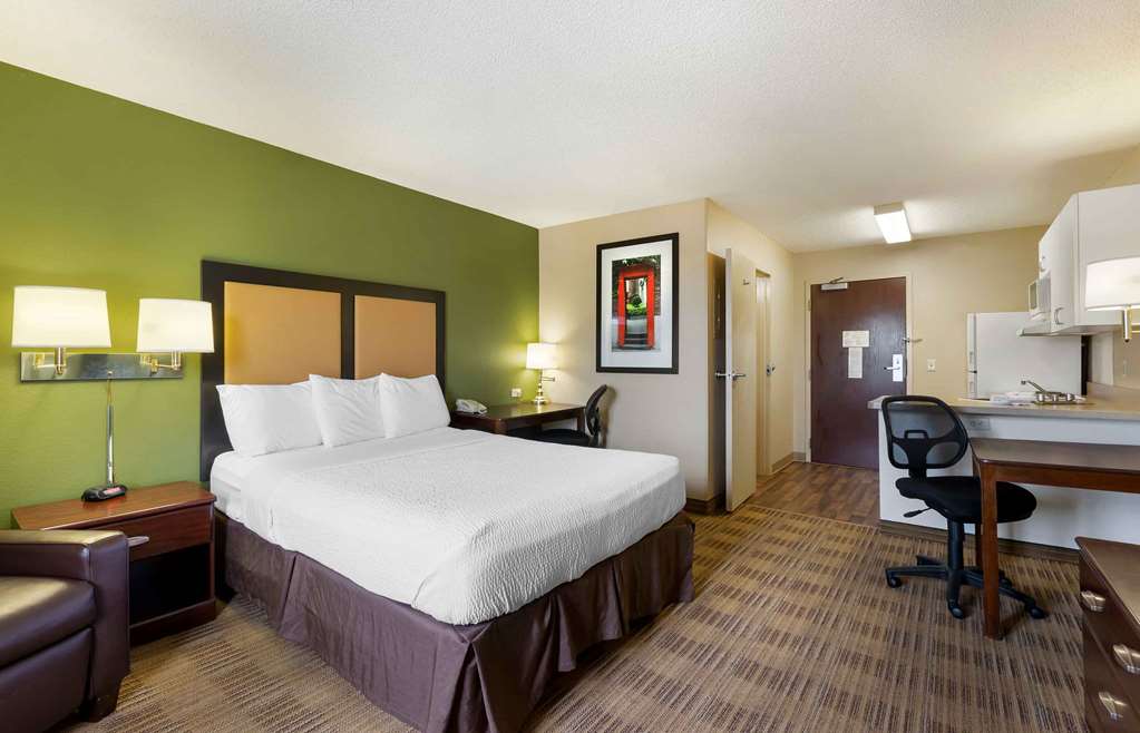 Extended Stay America Select Suites Des Moines Urbandale - photo 8