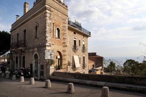 Casa Costa — 4-Star Luxury Hotel in Taormina, Italy