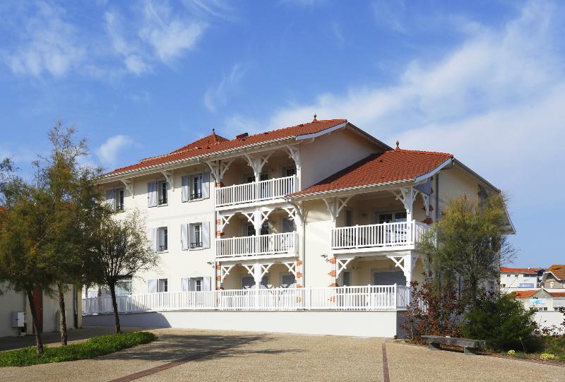 Nemea Le Marche De La Plage — 4-Star Luxury Hotel in Mimizan, France