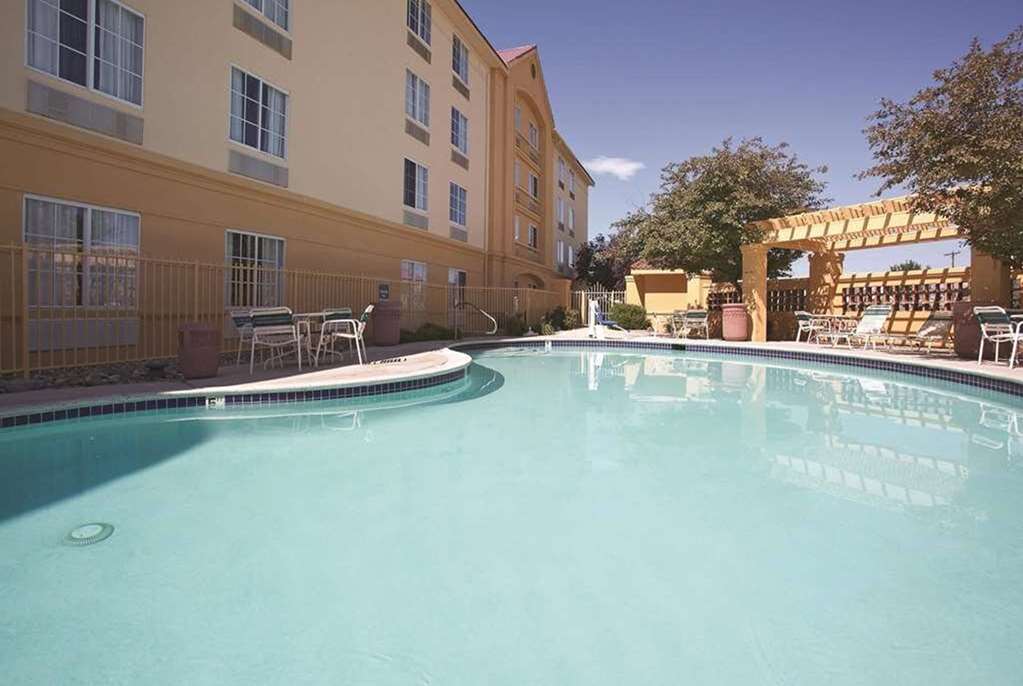 La Quinta Inn & Suites by Wyndham Pueblo - photo 3
